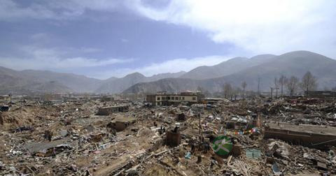 遇上地震车主该怎样自救避险