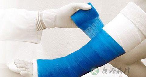 医用绷带怎么绑脚踝