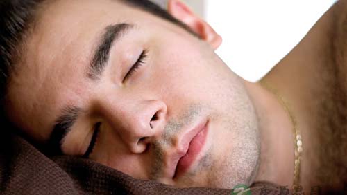 8招让男人“性”趣昂然