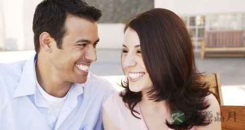 梳头有使头发不白的作用