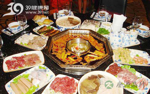 冬季火锅吃法有讲究(图)