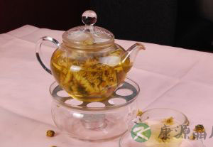 适合夏天饮用的清火花茶