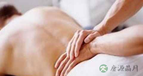 如何帮老人按摩