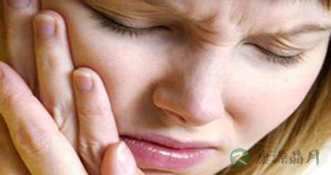 智齿冠周炎不能吃什么，智齿冠周炎的注意事项