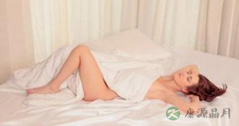女性裸睡好处_女性裸睡有什么好处