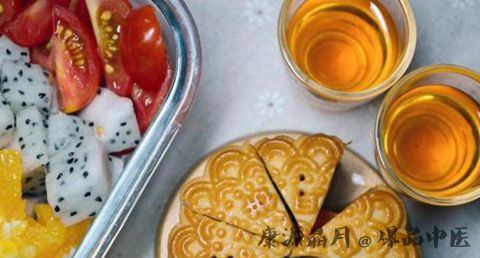 中秋健康品尝月饼讲究多多