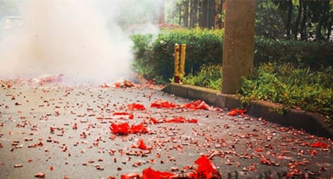 过年放鞭炮的寓意