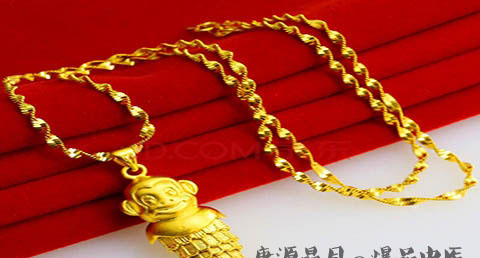 属鸡的本命年可以佩戴黄金吗