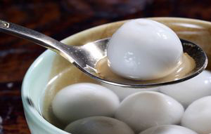 秋分习俗吃秋菜煮汤圆