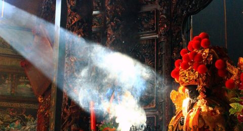 为什么年初一拜财神