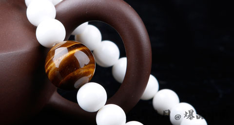 鸡年本命年佩戴什么好