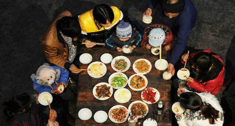 上海大年初四吃什么