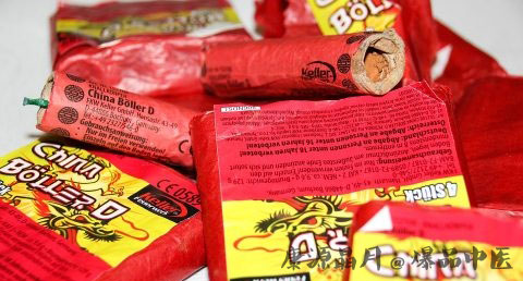 过年放烟花爆竹的好处