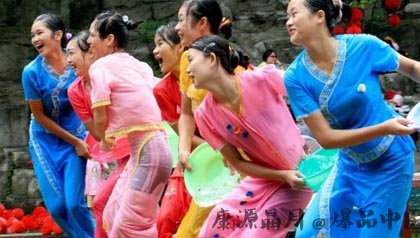 泼水节是哪个民族的节日