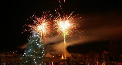 梦见过年放鞭炮啥意思