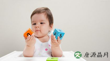 天气热长痱子怎么办