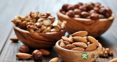 夏天吃坚果好吗