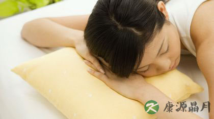 夏天什么枕头凉快 夏天什么枕头凉快