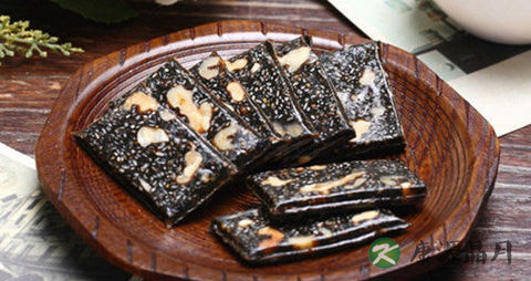 冬季吃阿胶糕好吗