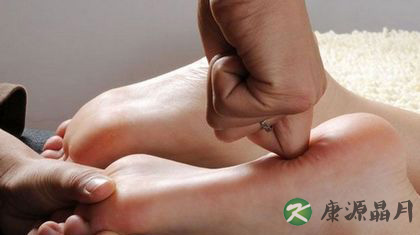 每天搓脚心胜似吃人参