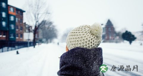 冬天手发紫怎么办 冬天手发紫怎么办