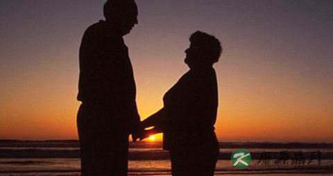 小苏打泡脚能治高血压吗