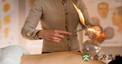 经常拔火罐的利与弊