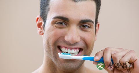 牙根发黑是怎么回事