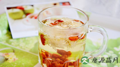 枸杞子泡水喝的害处