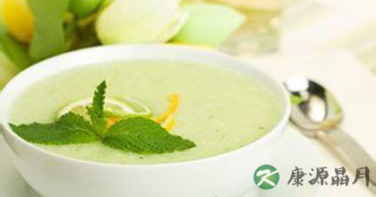 夏季防暑降温要吃6种食物