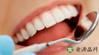 口臭的原因和治疗方法