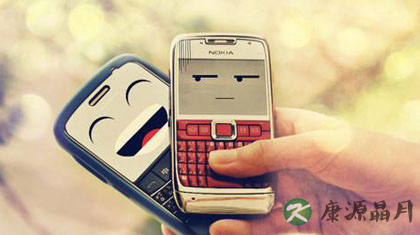 睡前玩手机的6大危害 睡前玩手机的6大危害