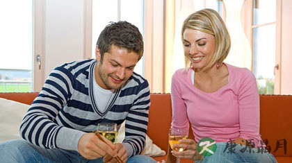 结肠癌是怎么引起的