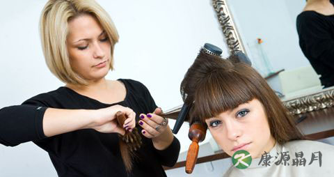 脸部按摩的作用与手法