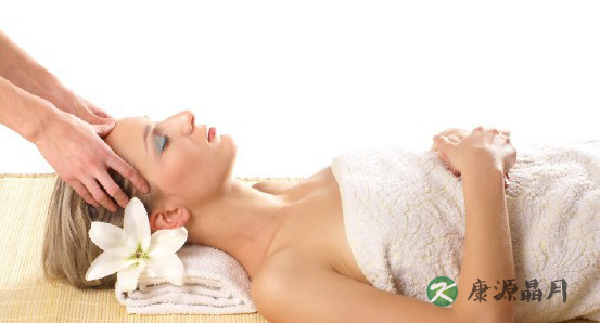 按摩足三里轻松去赘肉