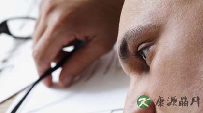 眼睛胀痛是怎么回事