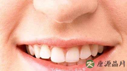 嘴角起泡的原因与食疗方