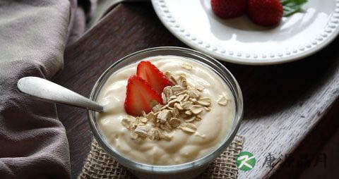 酸奶吃多了会上火吗 酸奶吃多了会上火吗