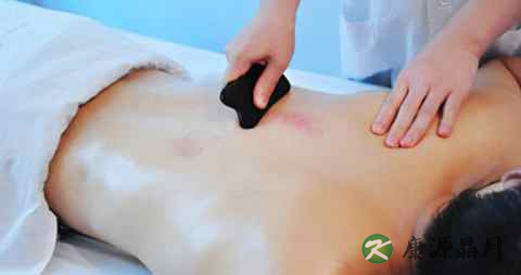 中暑能不能刮痧拔火罐