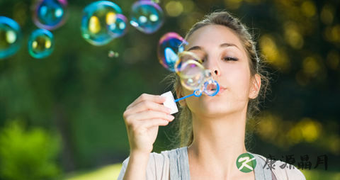 老人小孩气促 小心肺炎