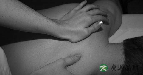 后背疼的原因 后背疼的原因