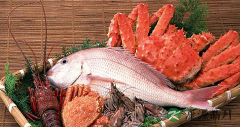 吃海鲜食物中毒怎么办