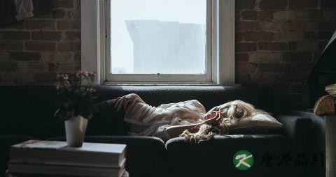 长期睡眠不足对一个女性的危害 长期睡眠不足对一个女性的危害