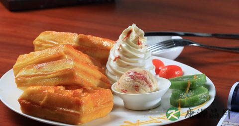 经常眨眼睛好吗 经常眨眼睛好吗