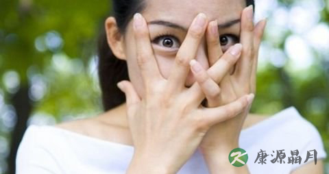 右眼皮跳是怎么回事