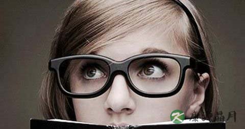 右眼皮跳是怎么回事