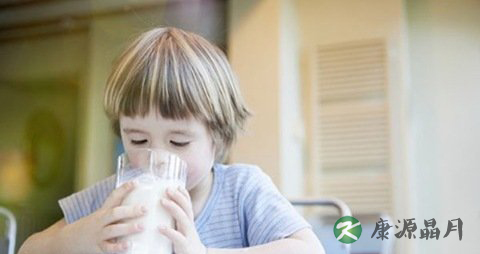 空腹可以喝牛奶吗