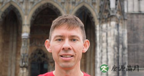 耳朵后面长了个硬包是怎么回事 耳朵后面长了个硬包是怎么回事