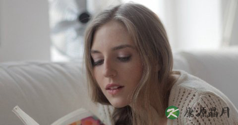 吃完药别着急躺下