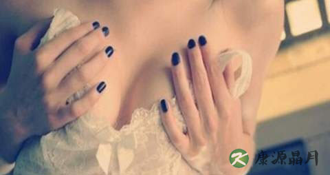 胸里面有硬块是怎么回事